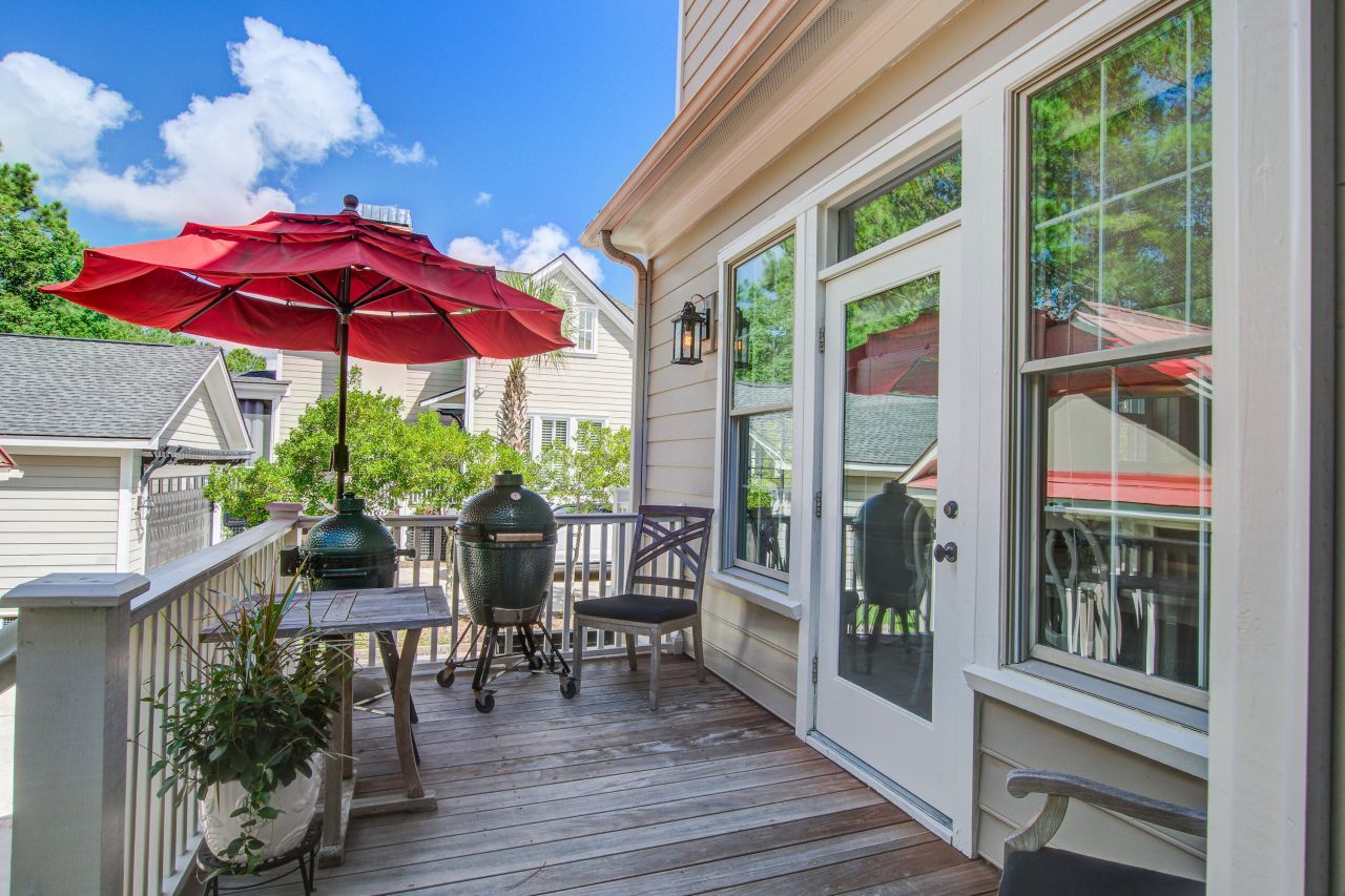 364 Evian Way Photo 29