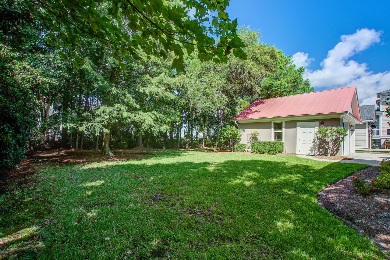 364 Evian Way Photo 31