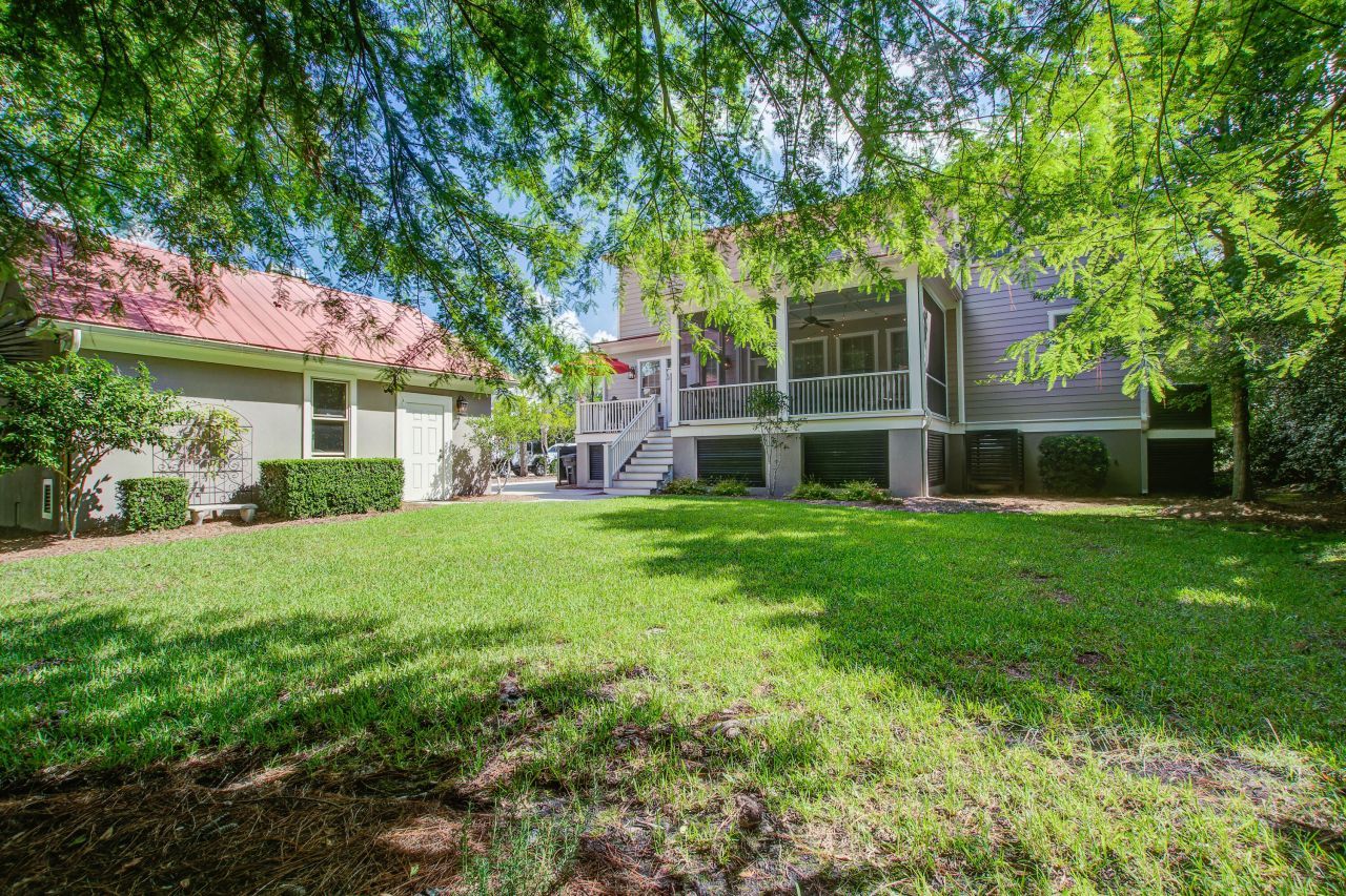 364 Evian Way Photo 32