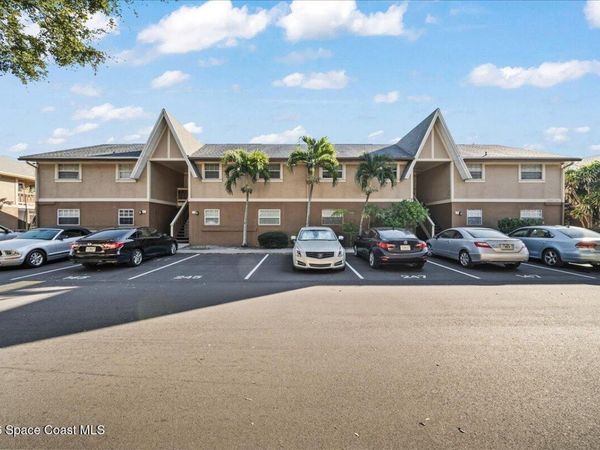 247 Cambridge Lane, Melbourne, FL 32935