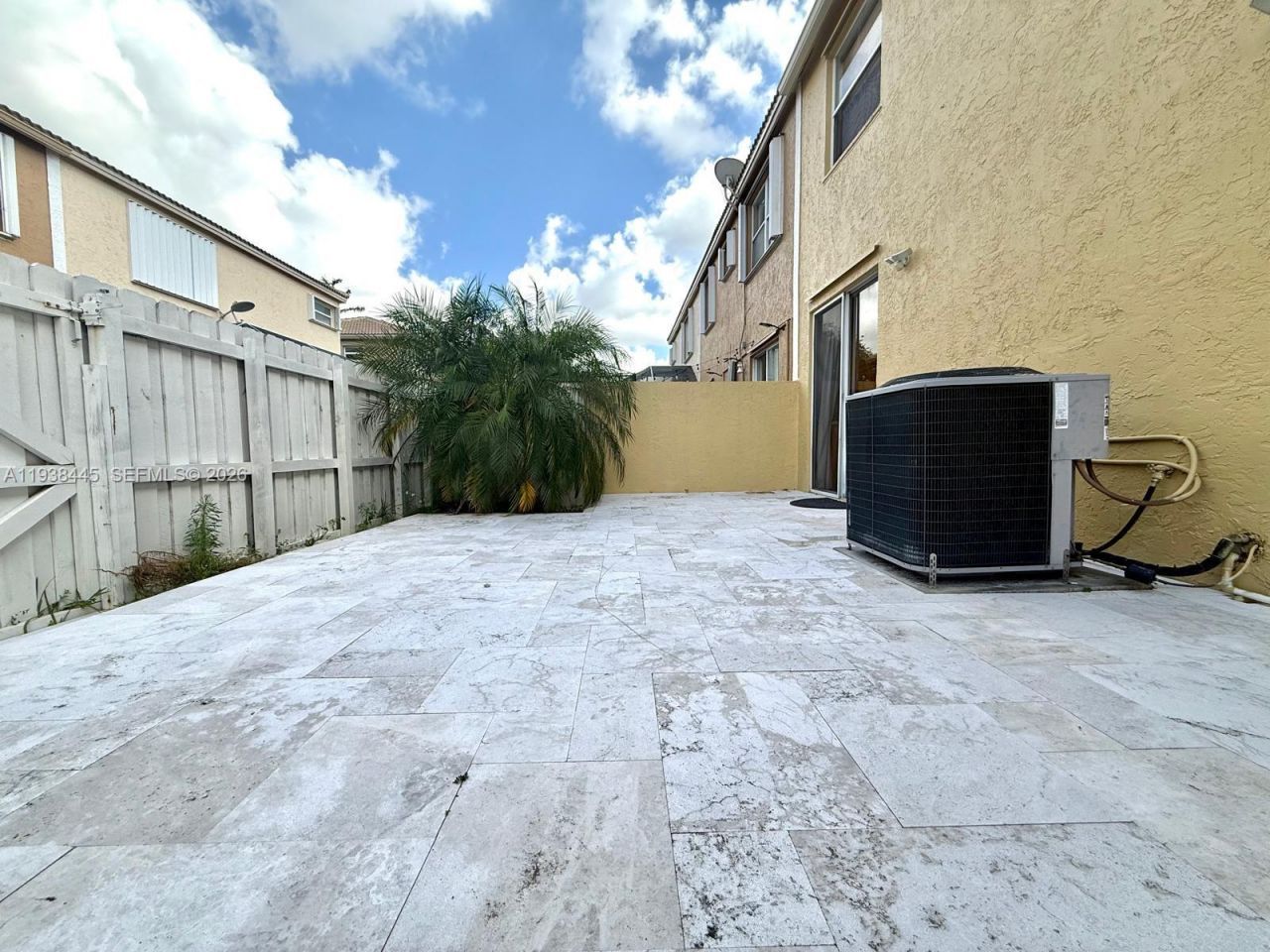 1355 NW 154th Ln, Unit 1355, Pembroke Pines, FL 33028 Photo