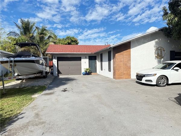 4207 Cindy AVE, NAPLES, FL 34112