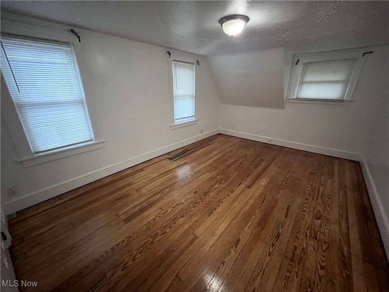 853 Russell Avenue, Akron, OH 44307 Photo 11