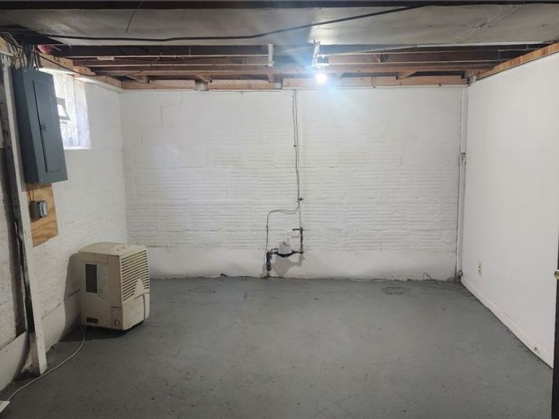 853 Russell Avenue, Akron, OH 44307 Photo 20