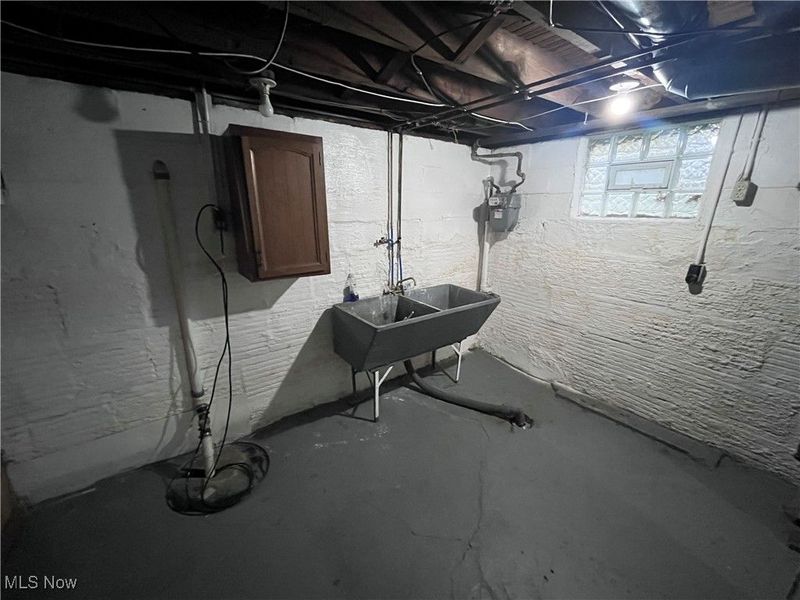 853 Russell Avenue, Akron, OH 44307 Photo 24