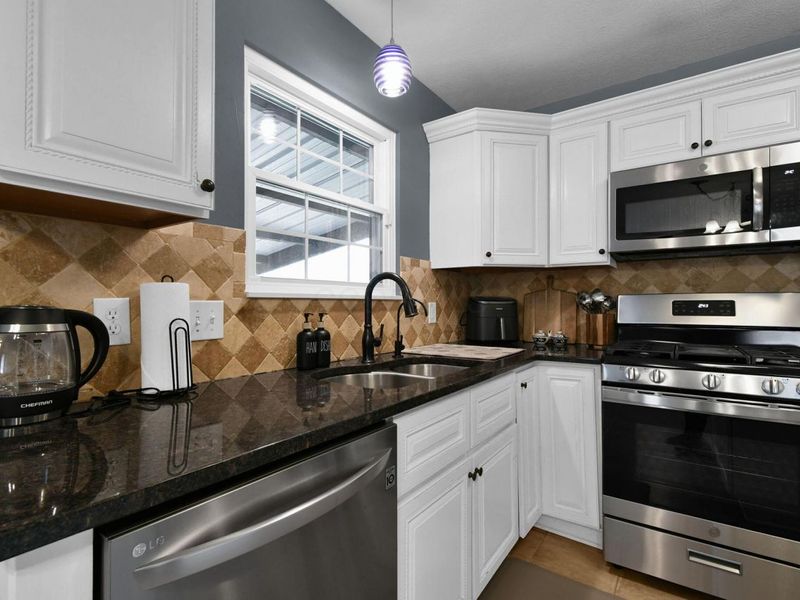 2625 Abbey Knoll Drive, Lewis Center, OH 43035 Photo 15