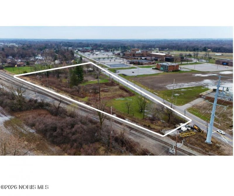 6002 Monclova Road, Maumee, OH 43537 Main Photo