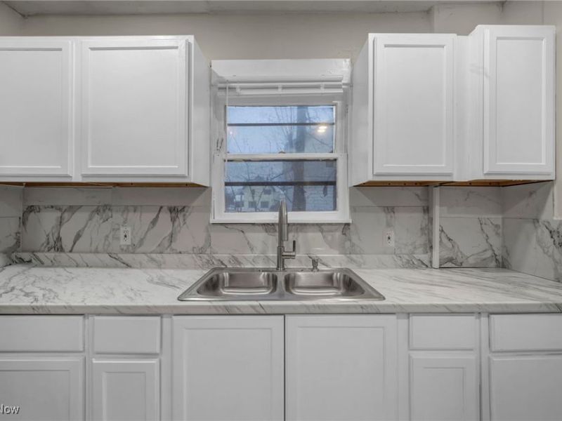 960 Whittier Avenue, Akron, OH 44320 Photo 17