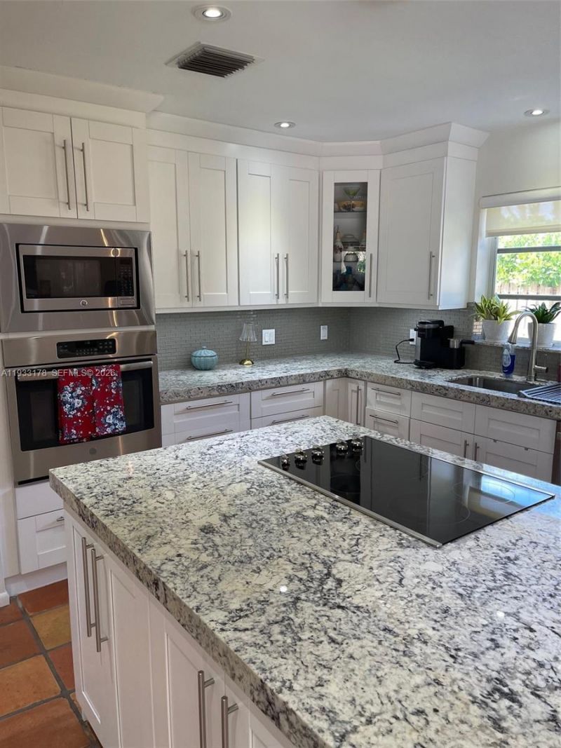 17025 SW 80th Ct, Palmetto Bay, FL 33157 Photo