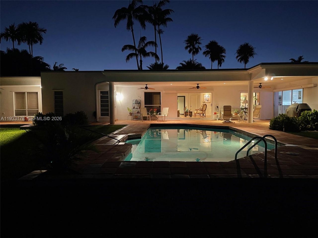 17025 SW 80th Ct, Palmetto Bay, FL 33157 Photo