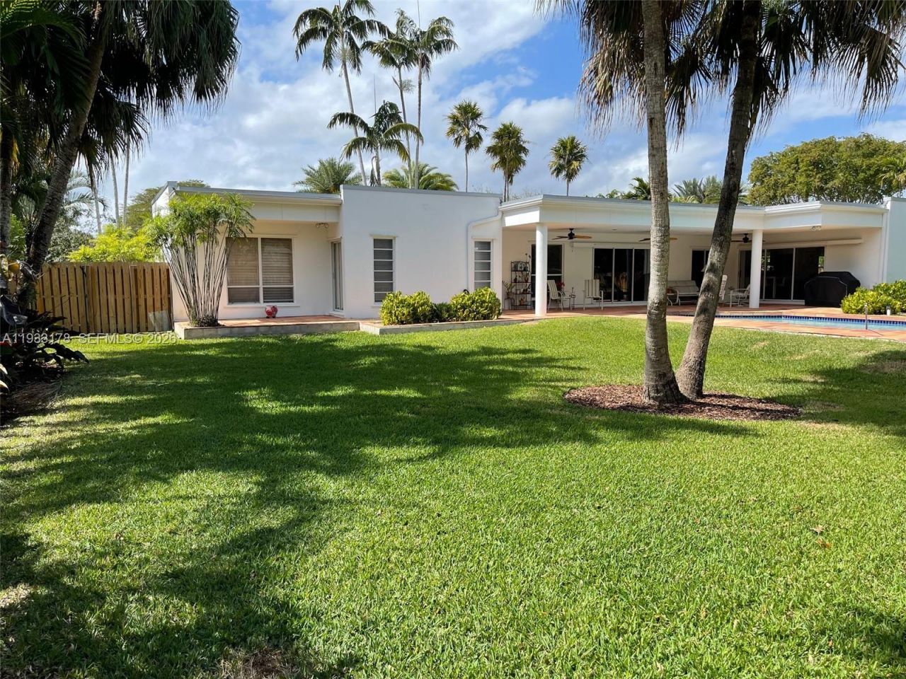 17025 SW 80th Ct, Palmetto Bay, FL 33157 Photo