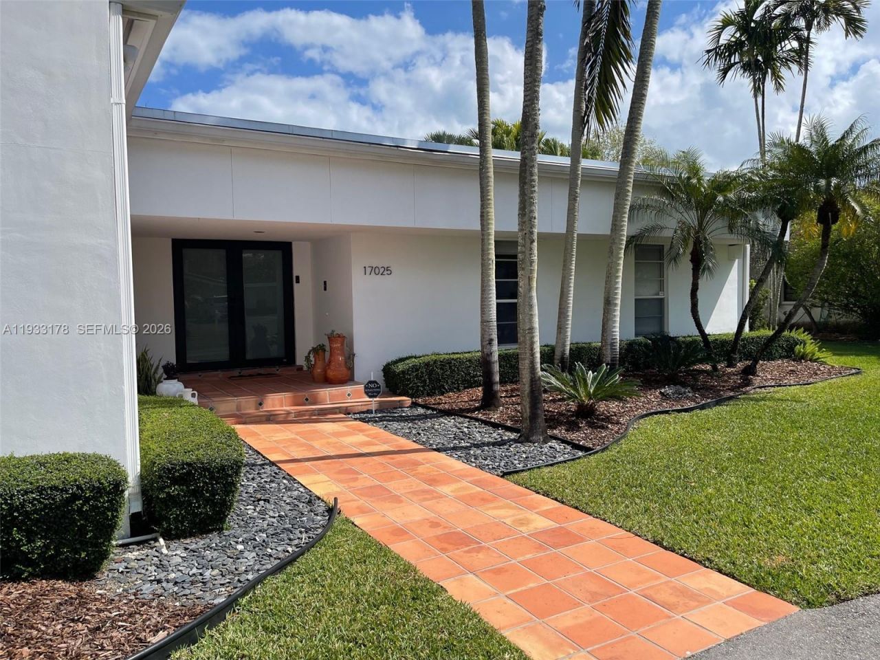 17025 SW 80th Ct, Palmetto Bay, FL 33157 Photo