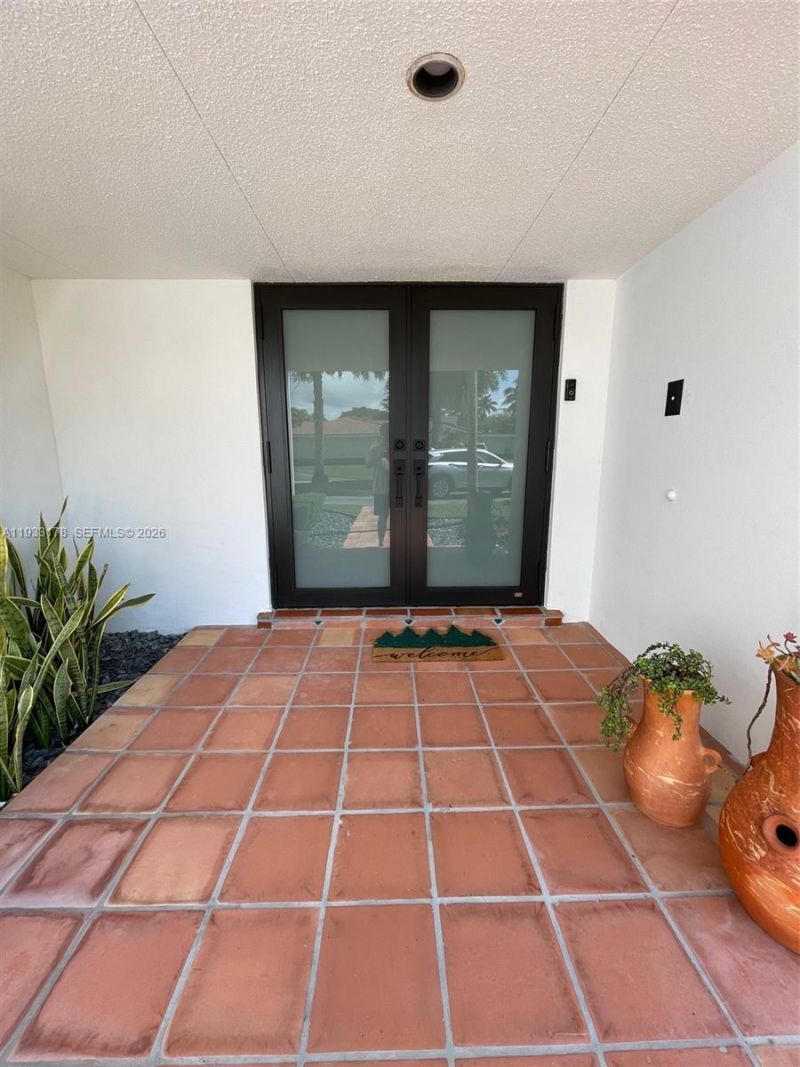 17025 SW 80th Ct, Palmetto Bay, FL 33157 Photo