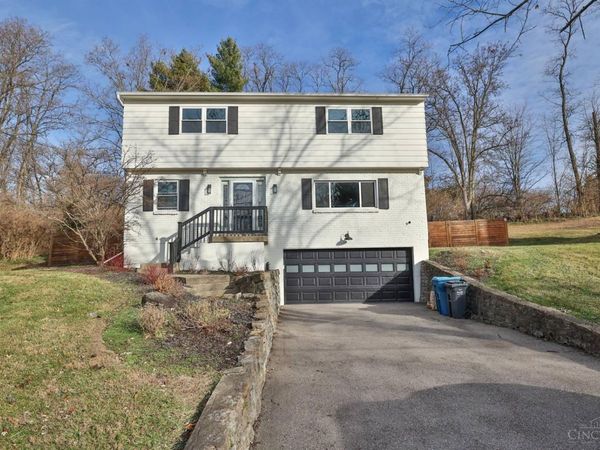 7800 Hosbrook Road, Madeira, OH 45243