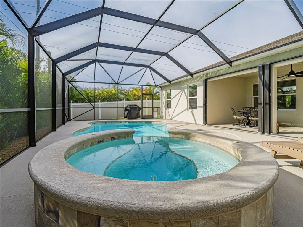 702 Carnation Drive, Sebastian, FL 32958 Photo