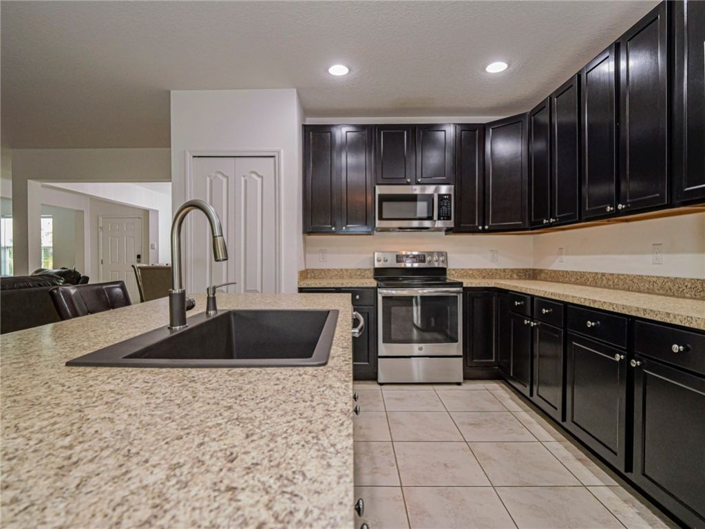 702 Carnation Drive, Sebastian, FL 32958 Photo