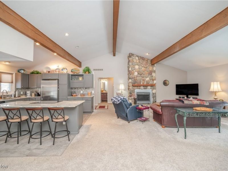 6942 Woodwalk Drive, Brecksville, OH 44141 Photo 10