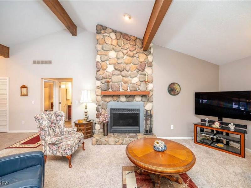 6942 Woodwalk Drive, Brecksville, OH 44141 Photo 11