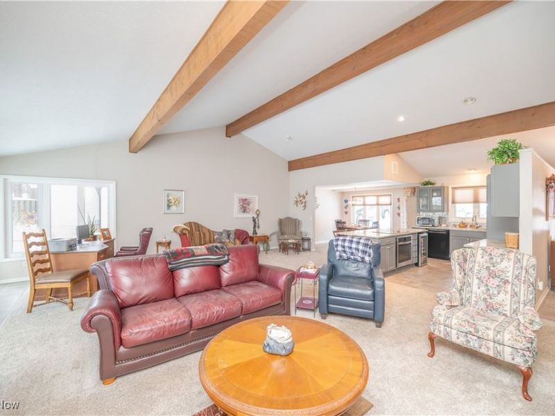 6942 Woodwalk Drive, Brecksville, OH 44141 Photo 12