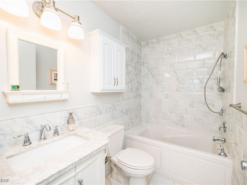 6942 Woodwalk Drive, Brecksville, OH 44141 Photo 27