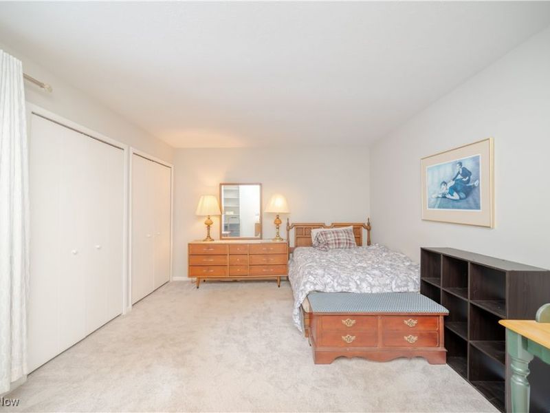 6942 Woodwalk Drive, Brecksville, OH 44141 Photo 32