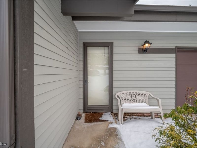 6942 Woodwalk Drive, Brecksville, OH 44141 Photo 4