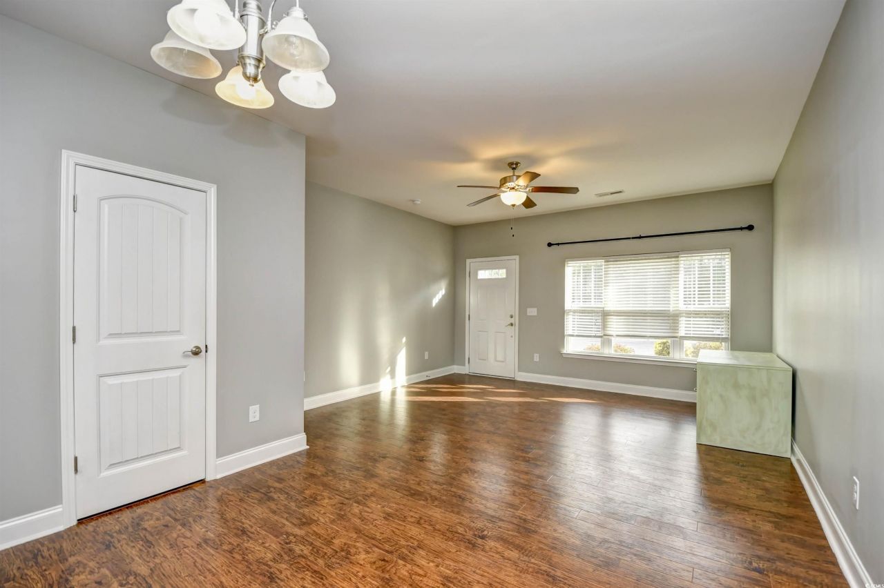 837 Triple Ct. Photo 10