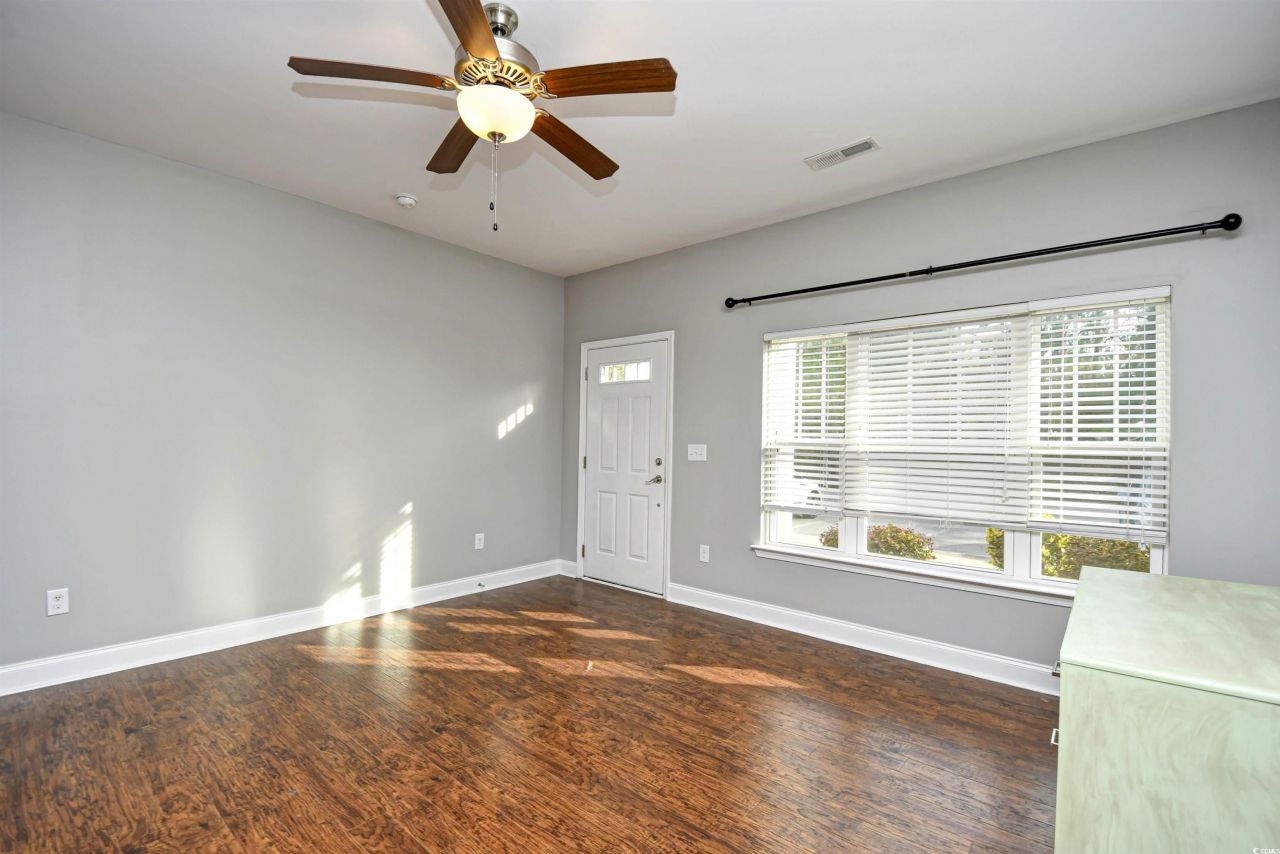 837 Triple Ct. Photo 5