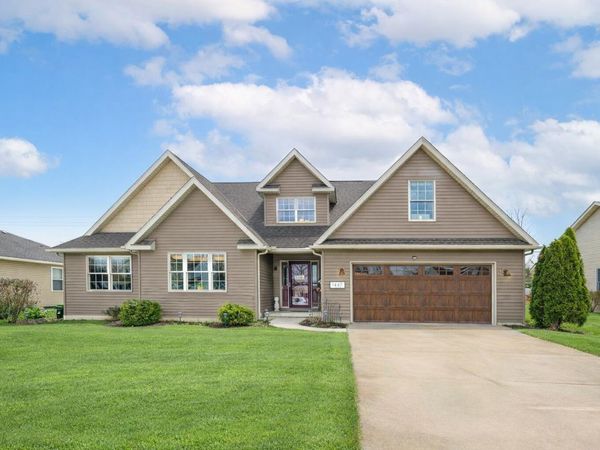 1447 Hickory Gate Drive, Marysville, OH 43040