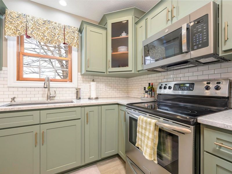 1447 Hickory Gate Drive, Marysville, OH 43040 Photo 11