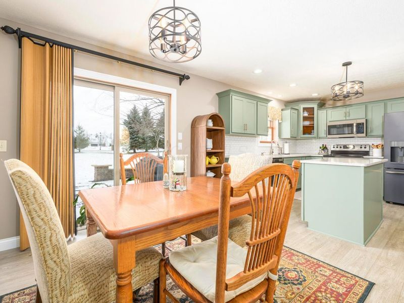 1447 Hickory Gate Drive, Marysville, OH 43040 Photo 12