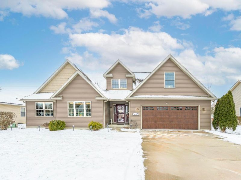 1447 Hickory Gate Drive, Marysville, OH 43040 Photo 2