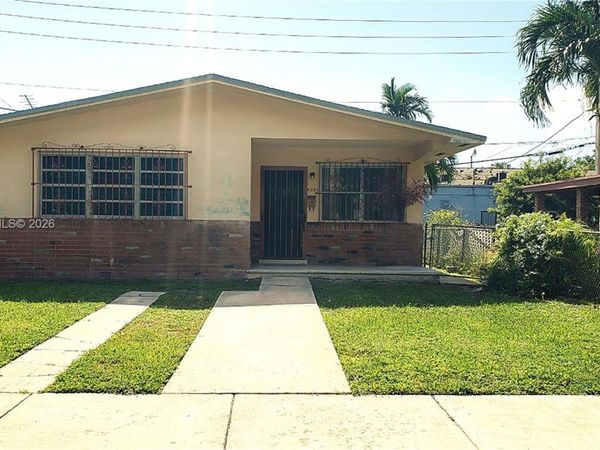 4756 SW 7th St , Miami, FL 33134