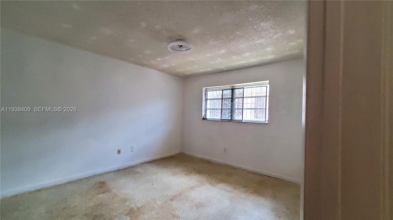 4756 SW 7th St , Miami, FL 33134 Photo