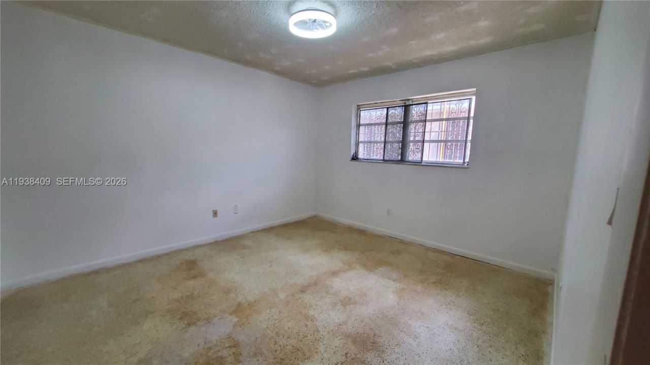 4756 SW 7th St , Miami, FL 33134 Photo