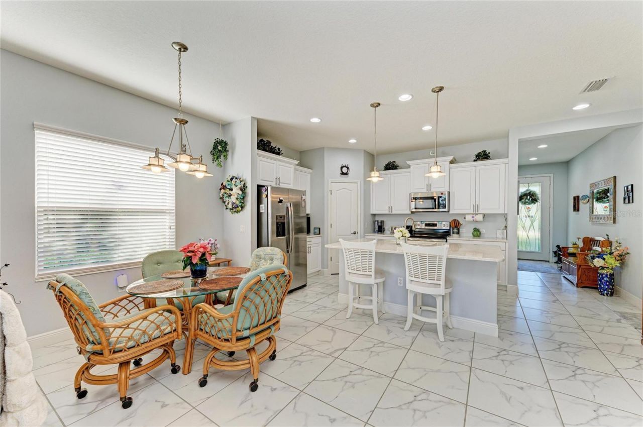 7735 Ridgelake Circle, Bradenton, FL 34203 Photo