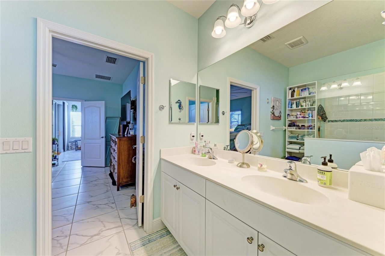 7735 Ridgelake Circle, Bradenton, FL 34203 Photo