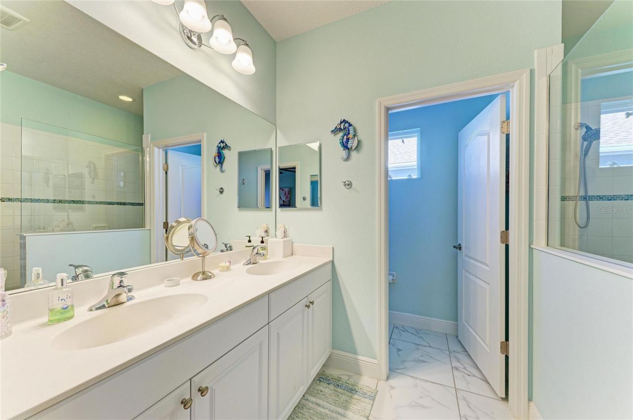 7735 Ridgelake Circle, Bradenton, FL 34203 Photo