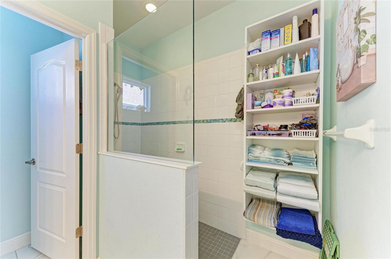 7735 Ridgelake Circle, Bradenton, FL 34203 Photo