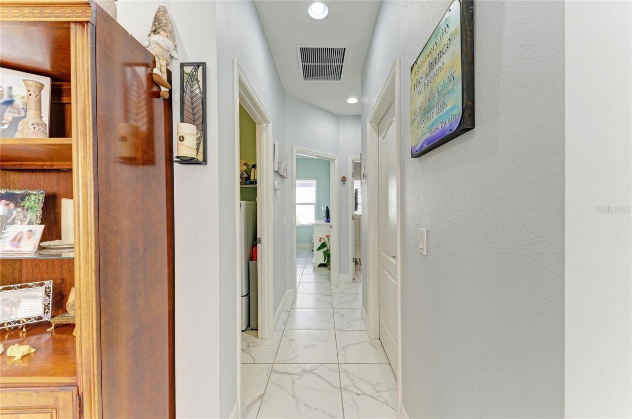 7735 Ridgelake Circle, Bradenton, FL 34203 Photo