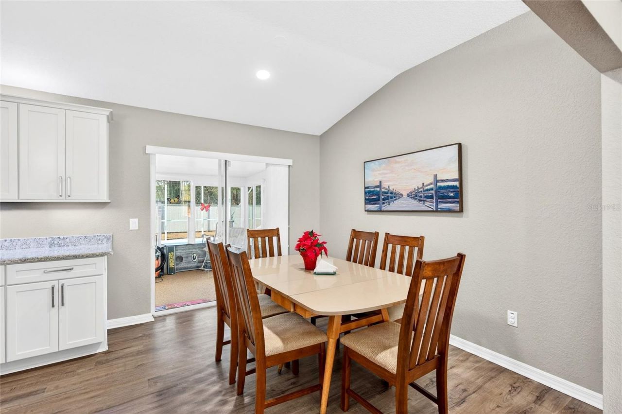 902 NE 130th Terrace, Silver Springs, FL 34488 Photo