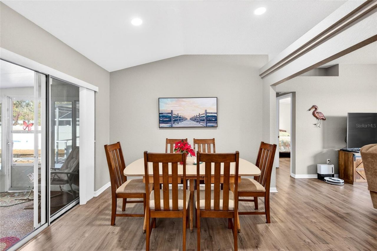 902 NE 130th Terrace, Silver Springs, FL 34488 Photo