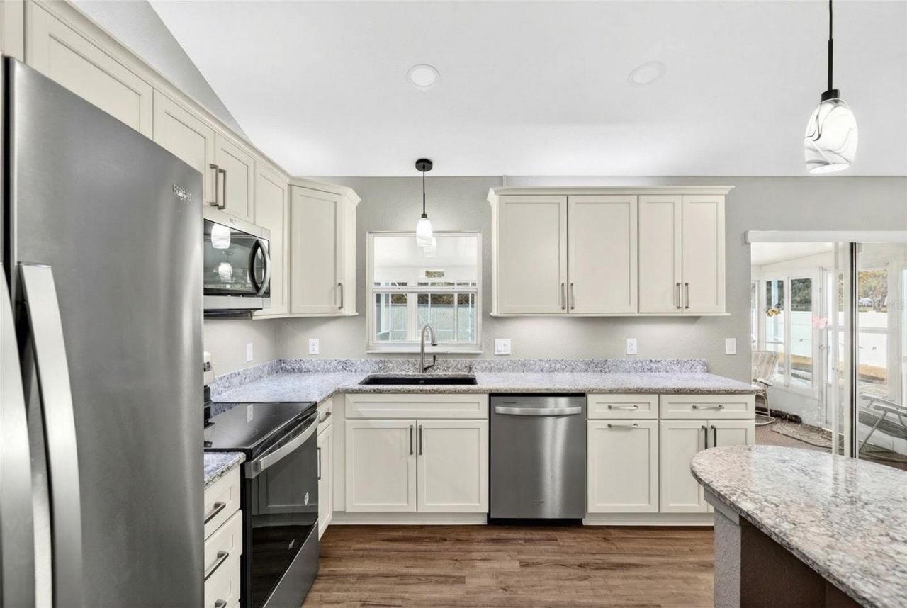 902 NE 130th Terrace, Silver Springs, FL 34488 Photo