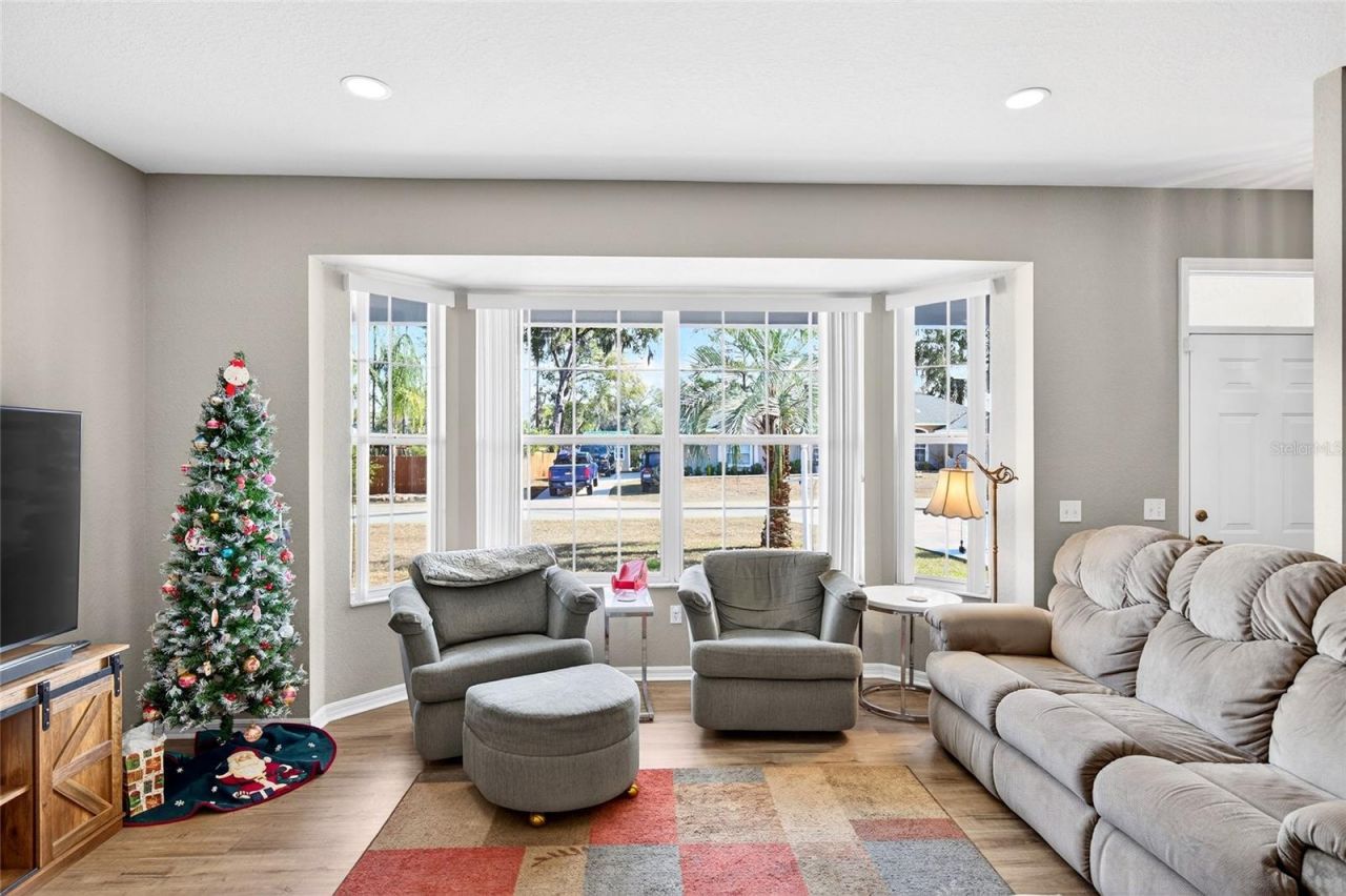 902 NE 130th Terrace, Silver Springs, FL 34488 Photo