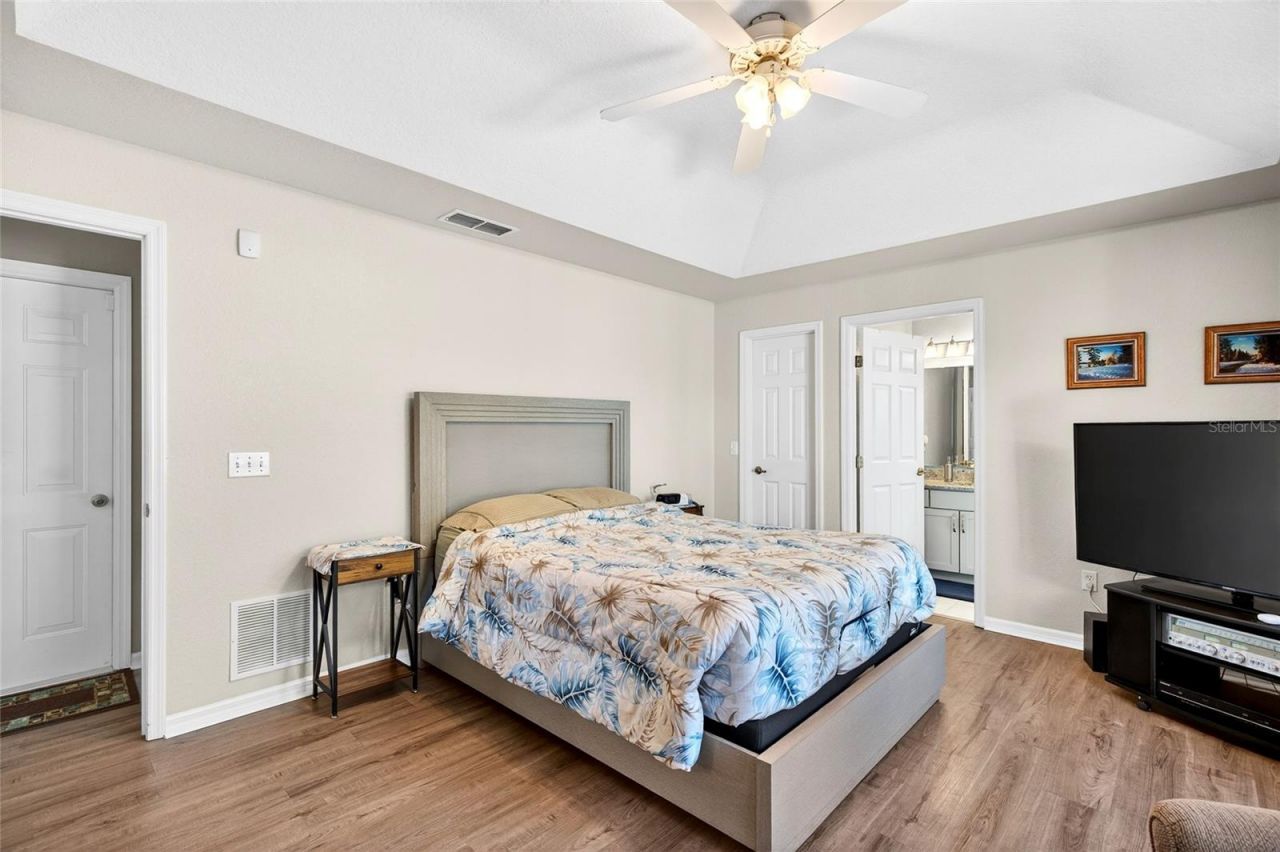 902 NE 130th Terrace, Silver Springs, FL 34488 Photo