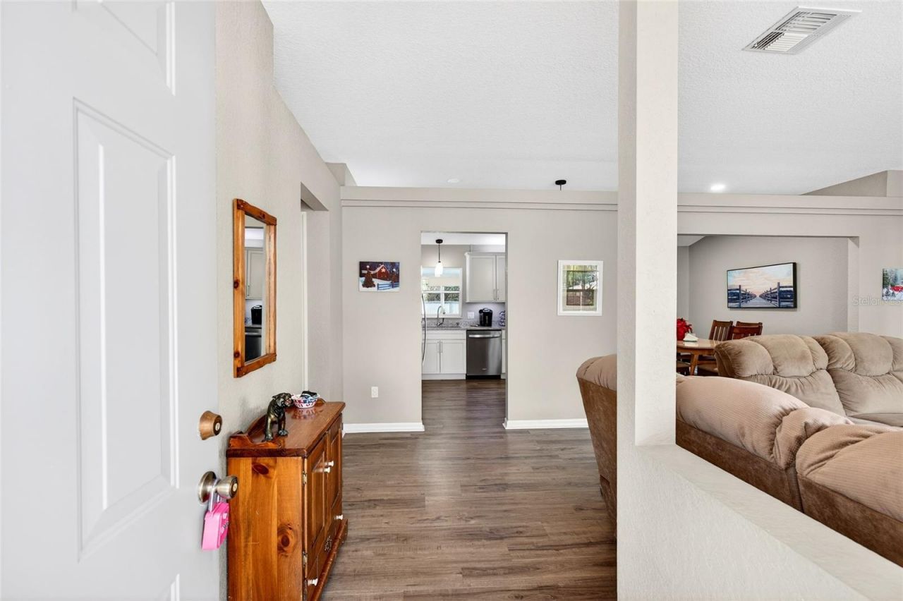 902 NE 130th Terrace, Silver Springs, FL 34488 Photo