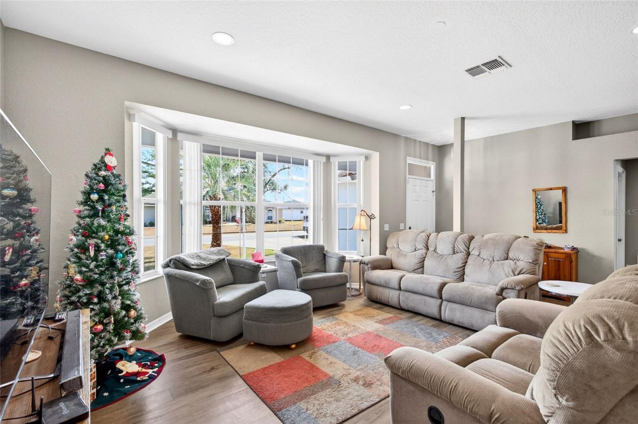 902 NE 130th Terrace, Silver Springs, FL 34488 Photo