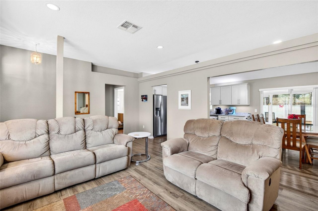 902 NE 130th Terrace, Silver Springs, FL 34488 Photo