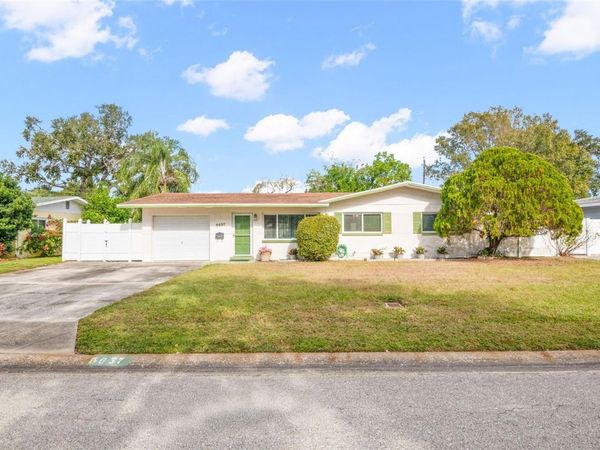 5637 24TH TERRACE N, ST PETERSBURG, FL 33710