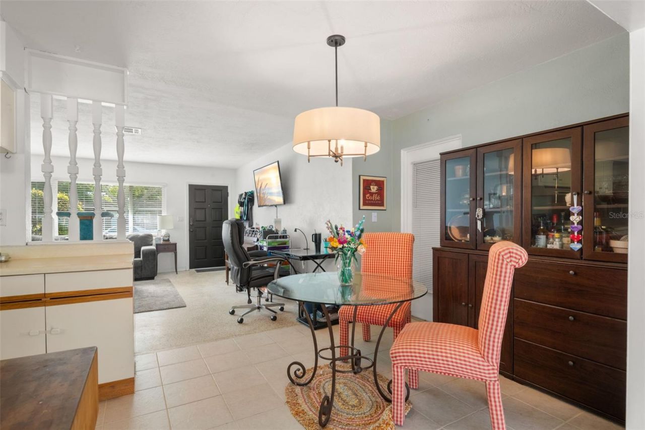 5637 24th Terrace N, Saint Petersburg, FL 33710 Photo